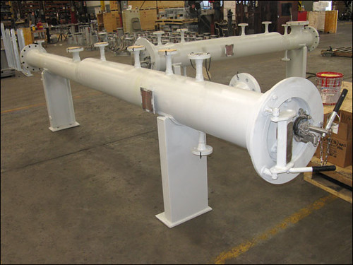 Pig Launcher and Receiver with a Flag Indicator